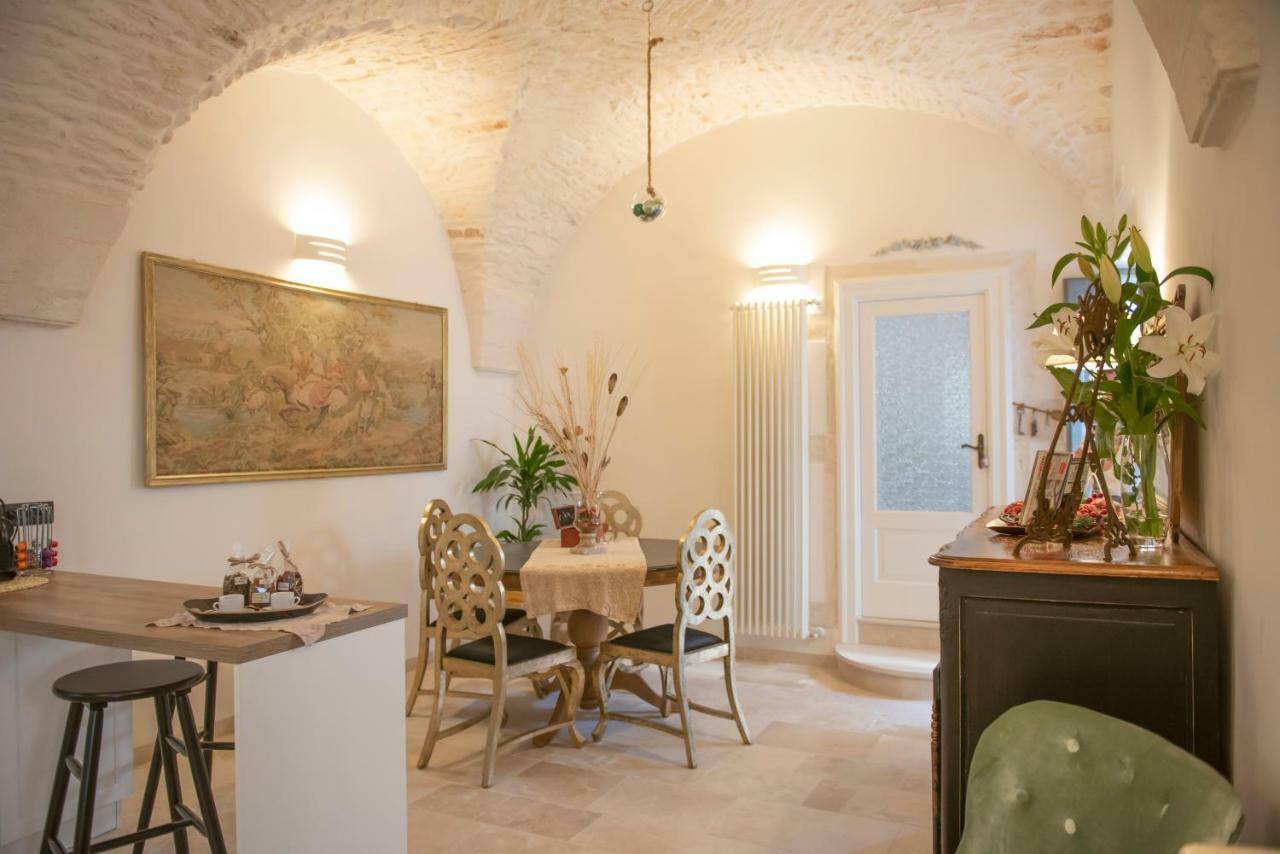 הוילה מרטינה פרנקה Relais L'Antico Pozzo מראה חיצוני תמונה