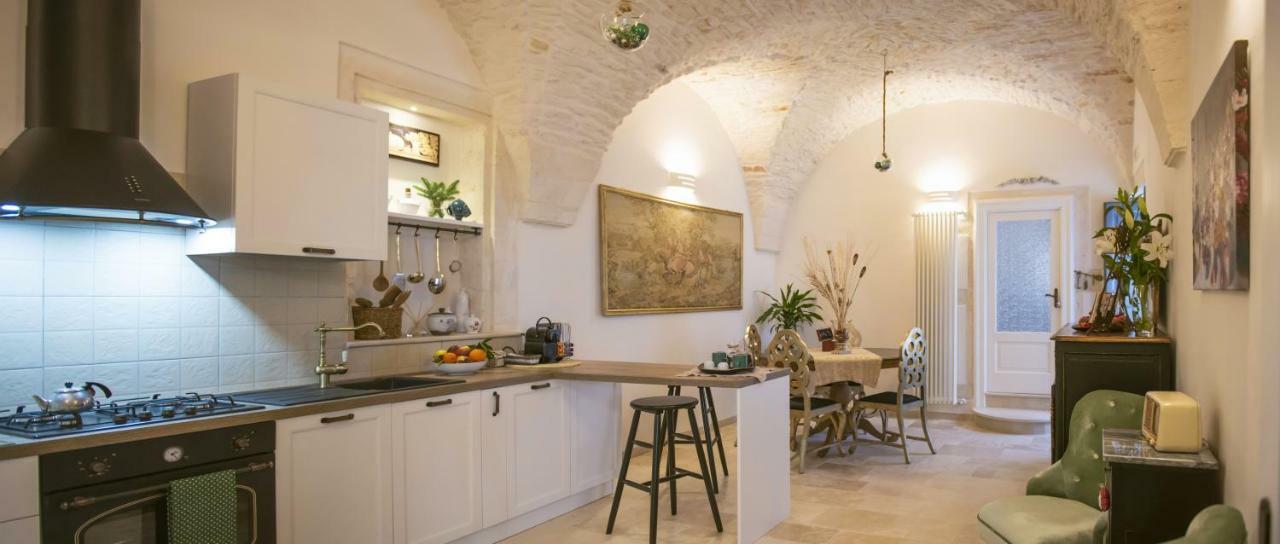 הוילה מרטינה פרנקה Relais L'Antico Pozzo מראה חיצוני תמונה