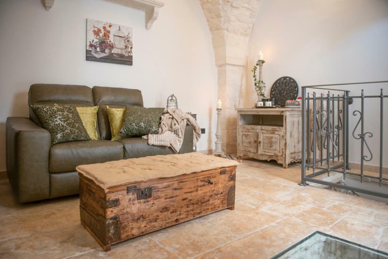 הוילה מרטינה פרנקה Relais L'Antico Pozzo מראה חיצוני תמונה